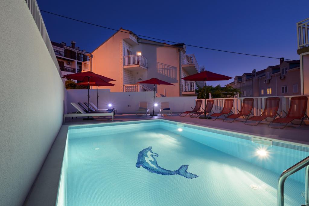 Bingo Aparthotel 3*